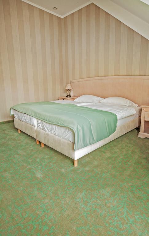 Dworek Nad Rozlewiskiem Olkusz Phòng bức ảnh